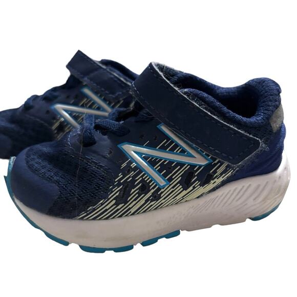 Balance Unisex-Adult Urge v2 Hook and Loop Running Shoe - Picture 1 of 5